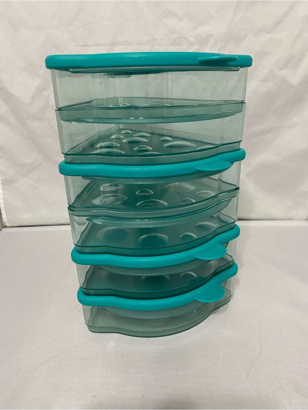 Tupperware Teal Stackable Pizza Storage - Picture 11 of 11